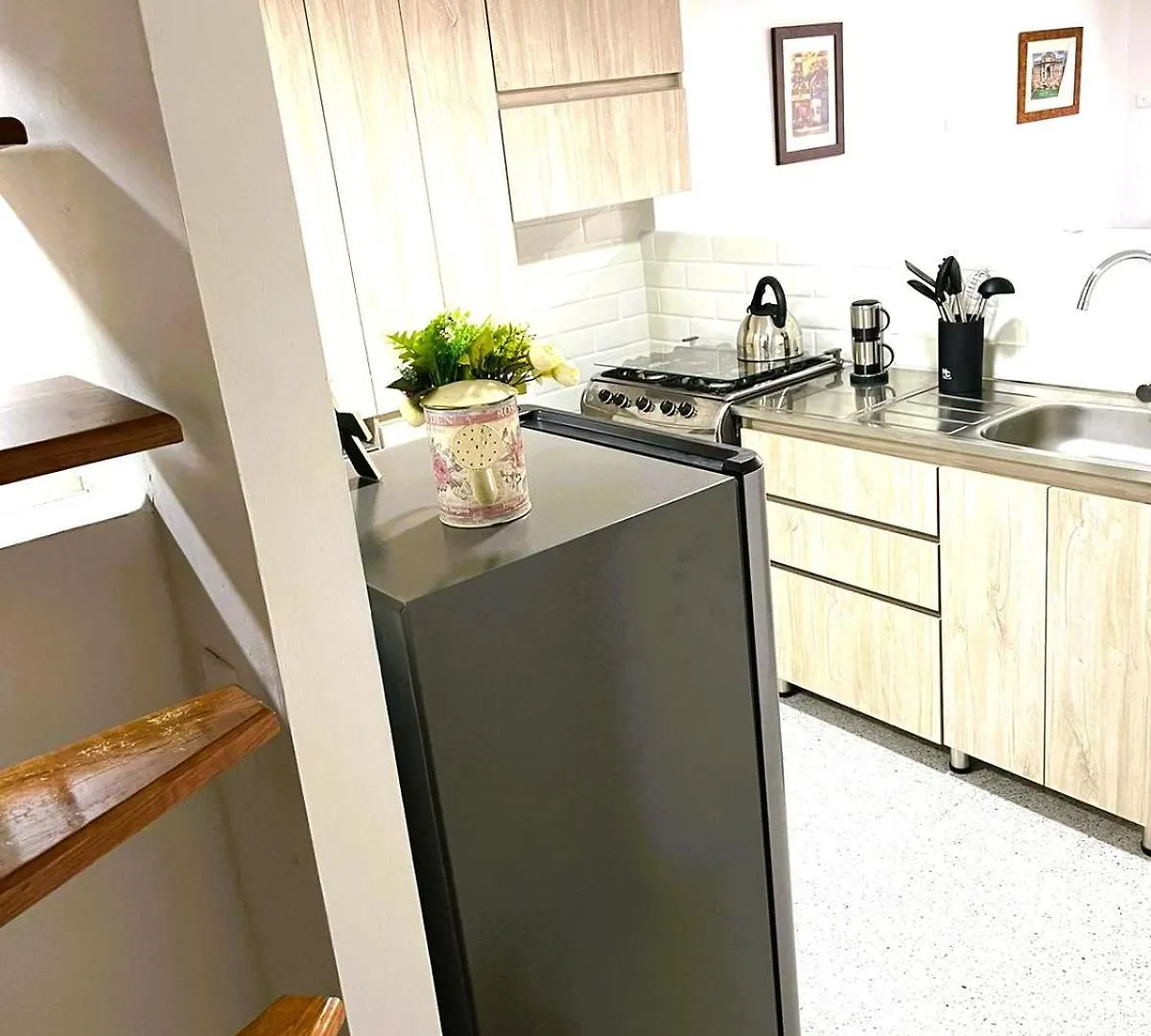 Loft Central, Cerca A Laureles Guarda Meletas Gratis!! Medellin 0*,  Colombia