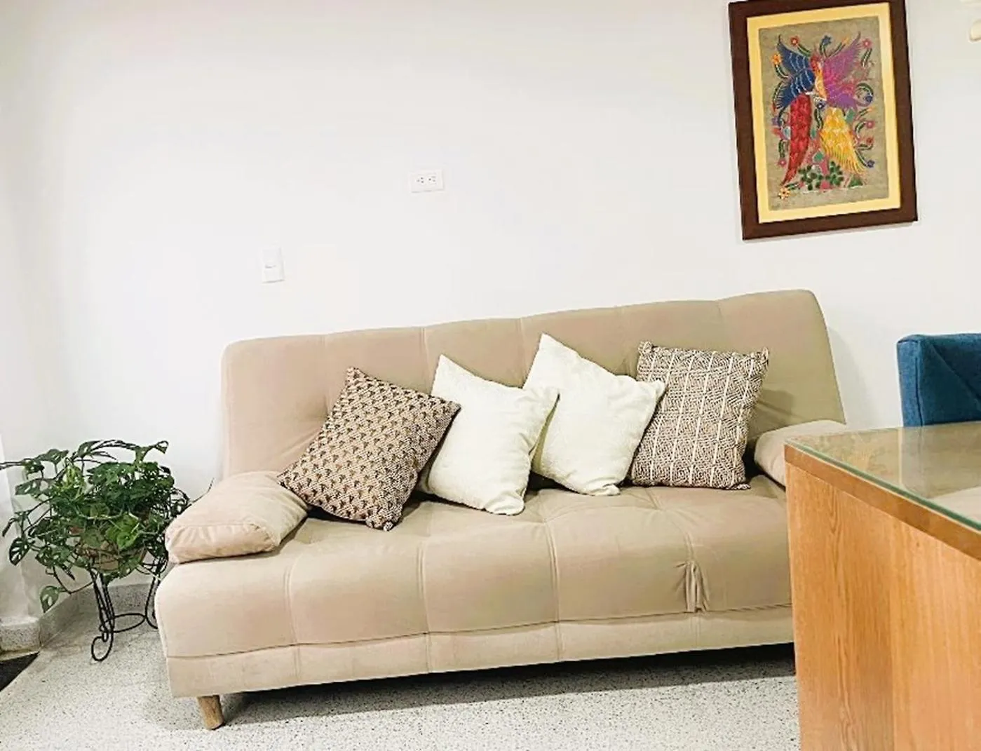 Apartment Loft Central, Cerca A Laureles Guarda Meletas Gratis!! Medellin